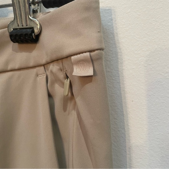 lululemon athletica Men's Tan Chinos - Picture 2 of 4